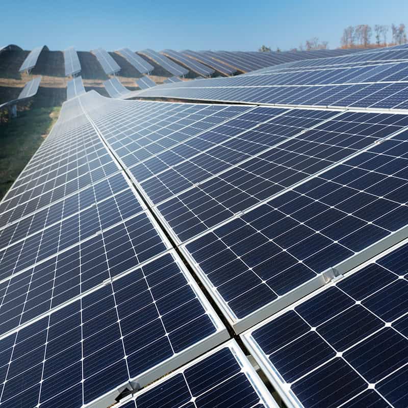 Lumenaza GmbH: Wegbereiter für innovative Photovoltaik-Lösungen