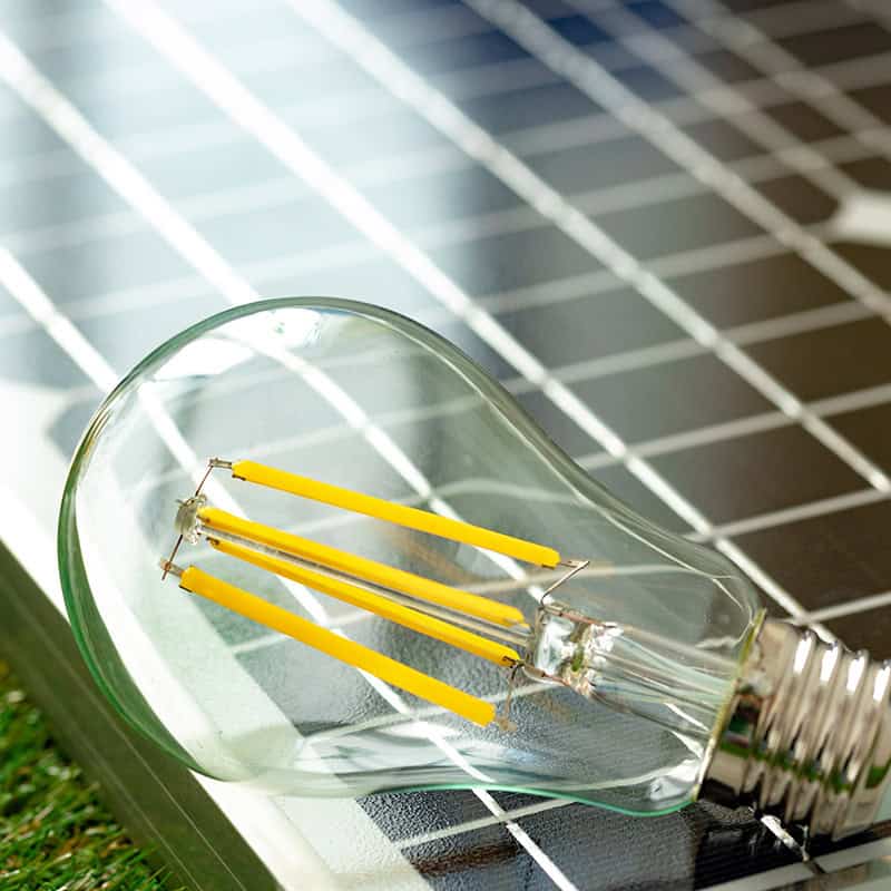 Lumenaza GmbH: Wegbereiter für innovative Photovoltaik-Lösungen